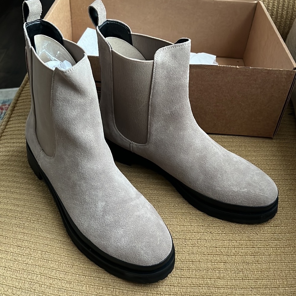 Aerosoles Women's Camila Chelsea Boot Size: 11 - Picture 2 of 11